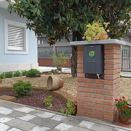 Luca Mit Bergblick By Interhome